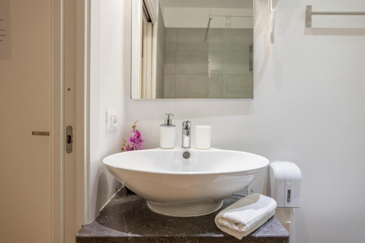 B&B Palermo Bella Rooms And Suites Bagian luar foto