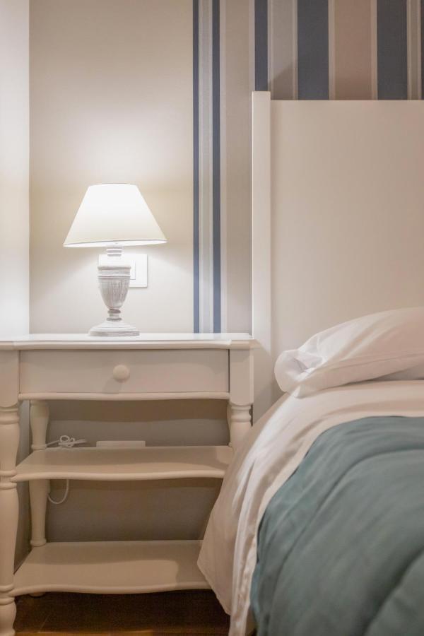 B&B Palermo Bella Rooms And Suites Bagian luar foto