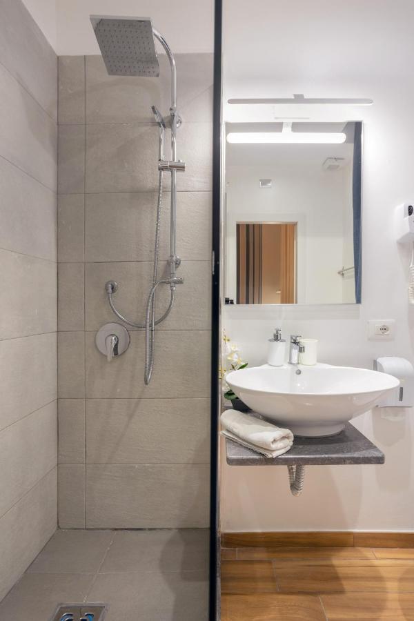 B&B Palermo Bella Rooms And Suites Bagian luar foto